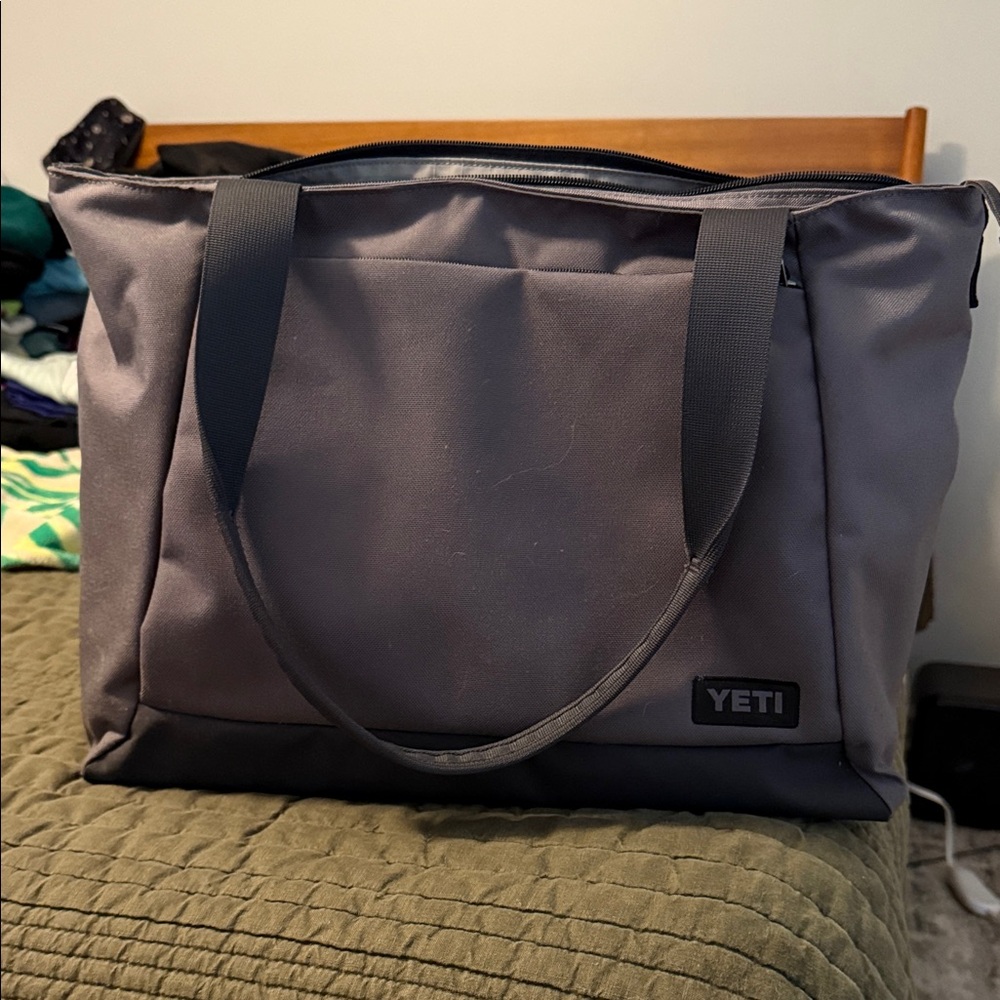 YETI Crossroads 16L Tote Bag